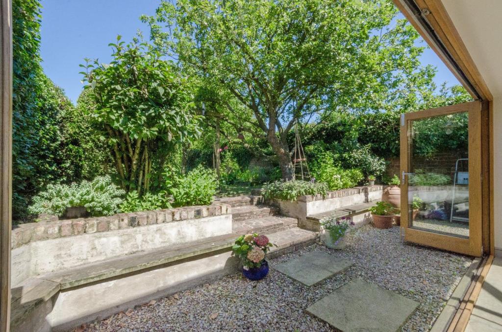 Grade 2 Listed Home Extension